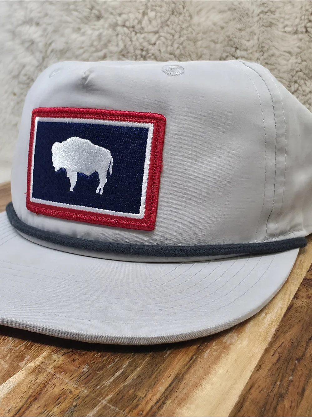 White Buffalo Patch Snapback Hat - Unbranded - Picture 3 of 5